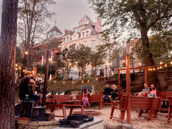 Frisco Sporting Club Burgers in Eureka Springs