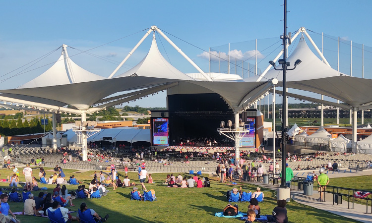 Walmart AMP Concert